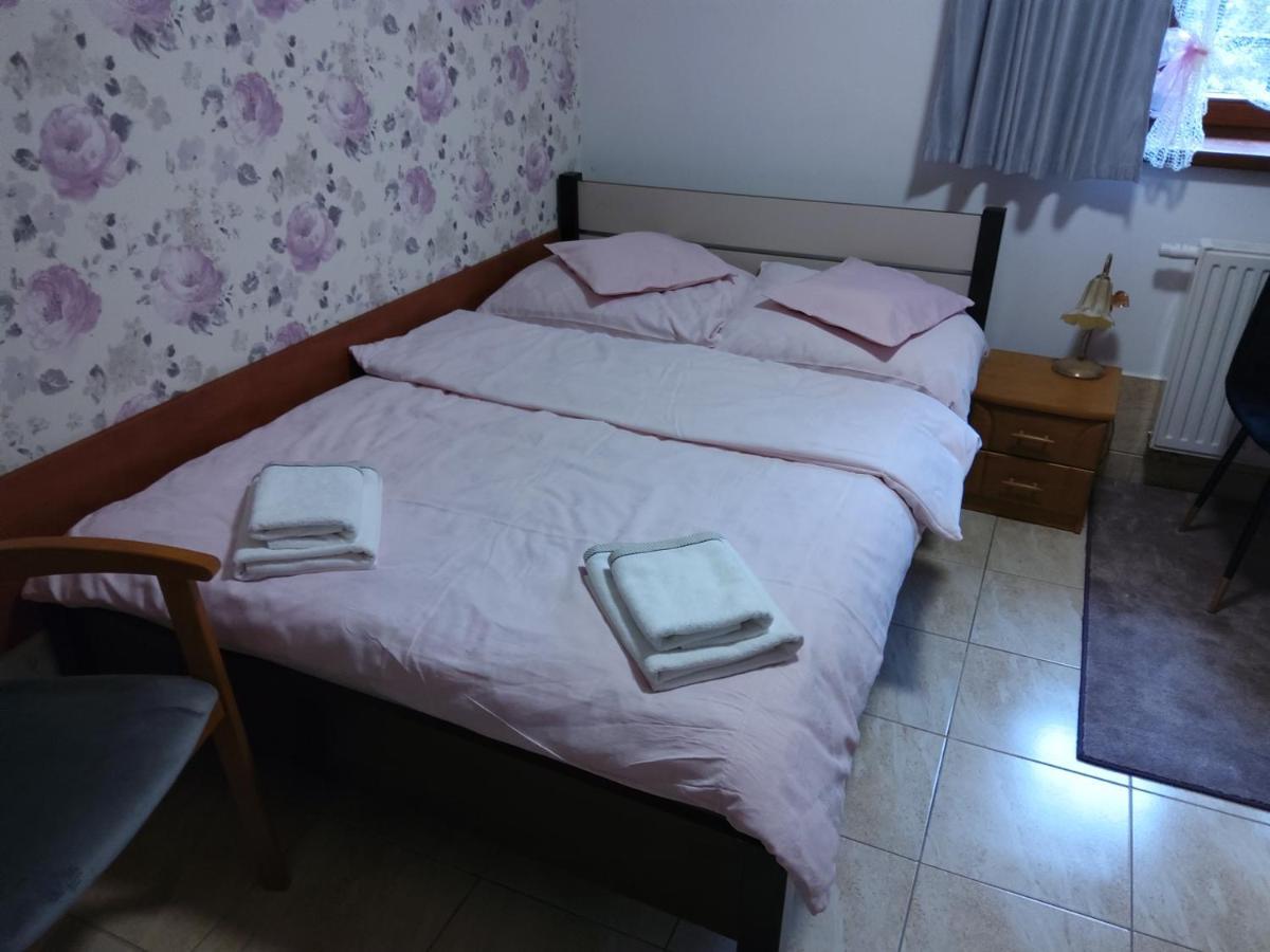 Goscinne Sobieszow * Jelenia Gora